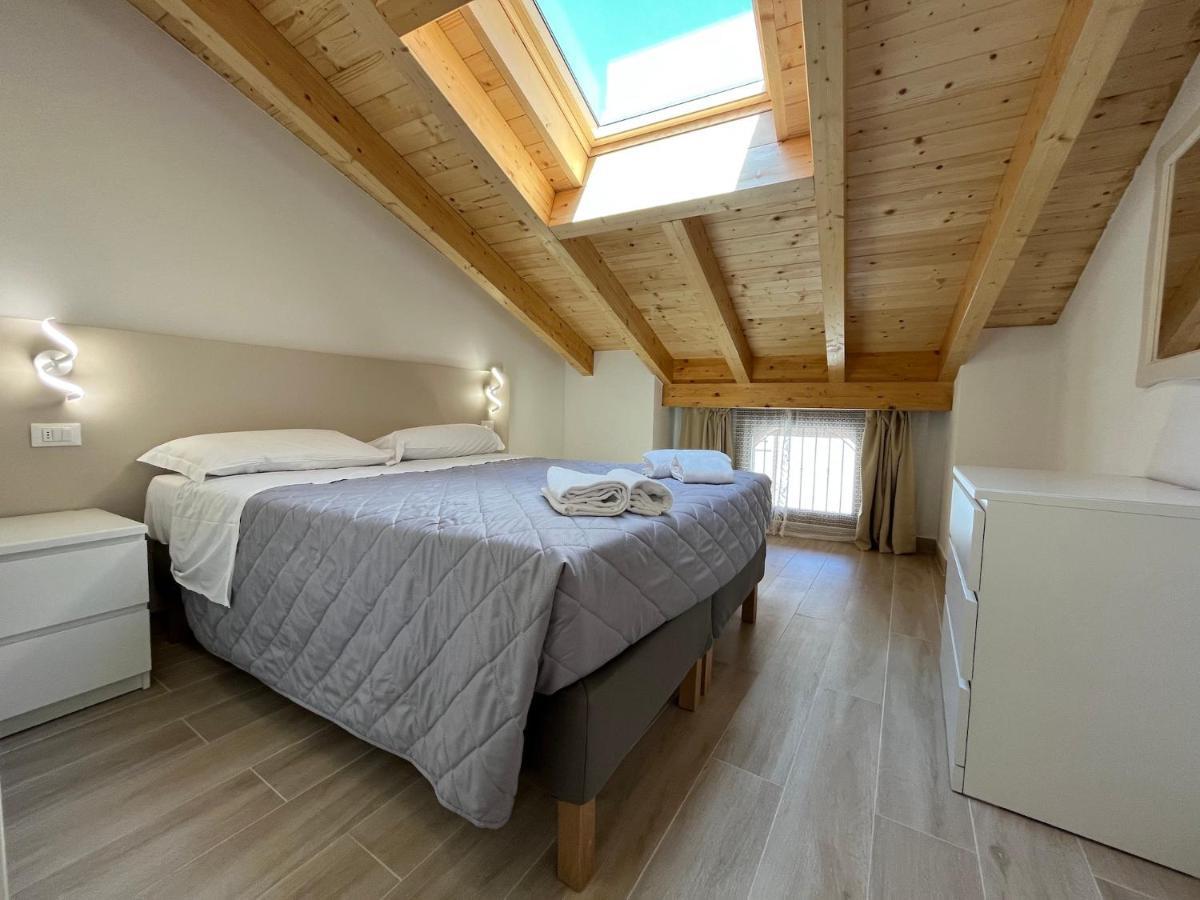 Anfite Apartments Santa Maria Desenzano del Garda Exteriör bild