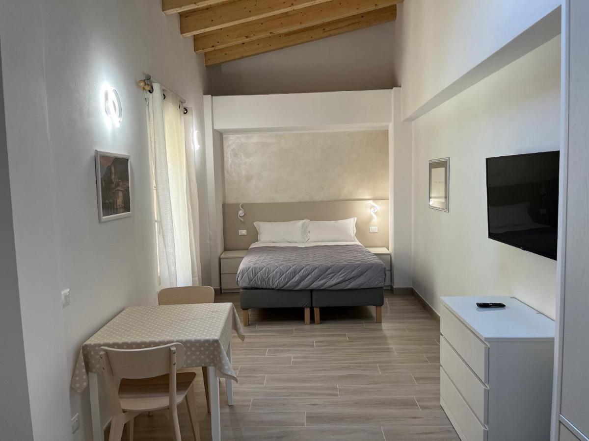 Anfite Apartments Santa Maria Desenzano del Garda Exteriör bild