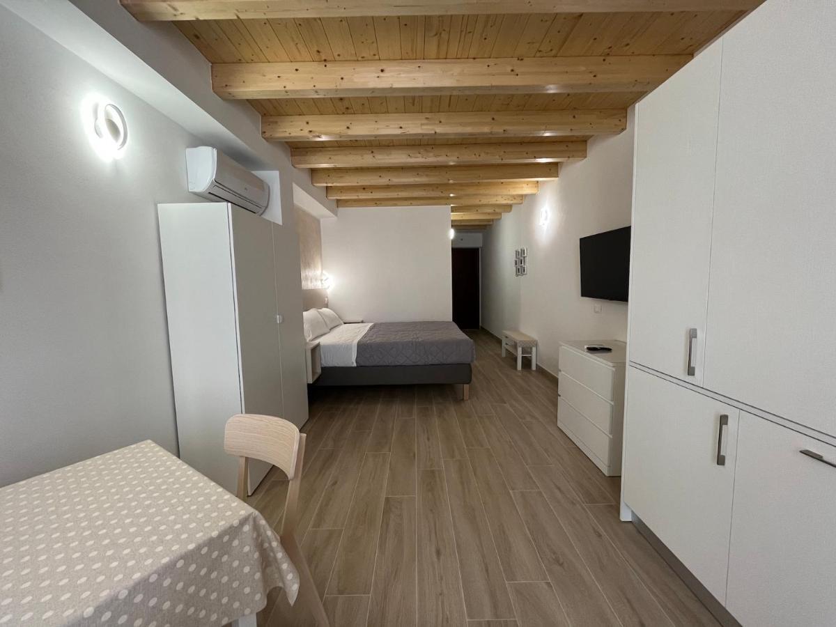 Anfite Apartments Santa Maria Desenzano del Garda Exteriör bild