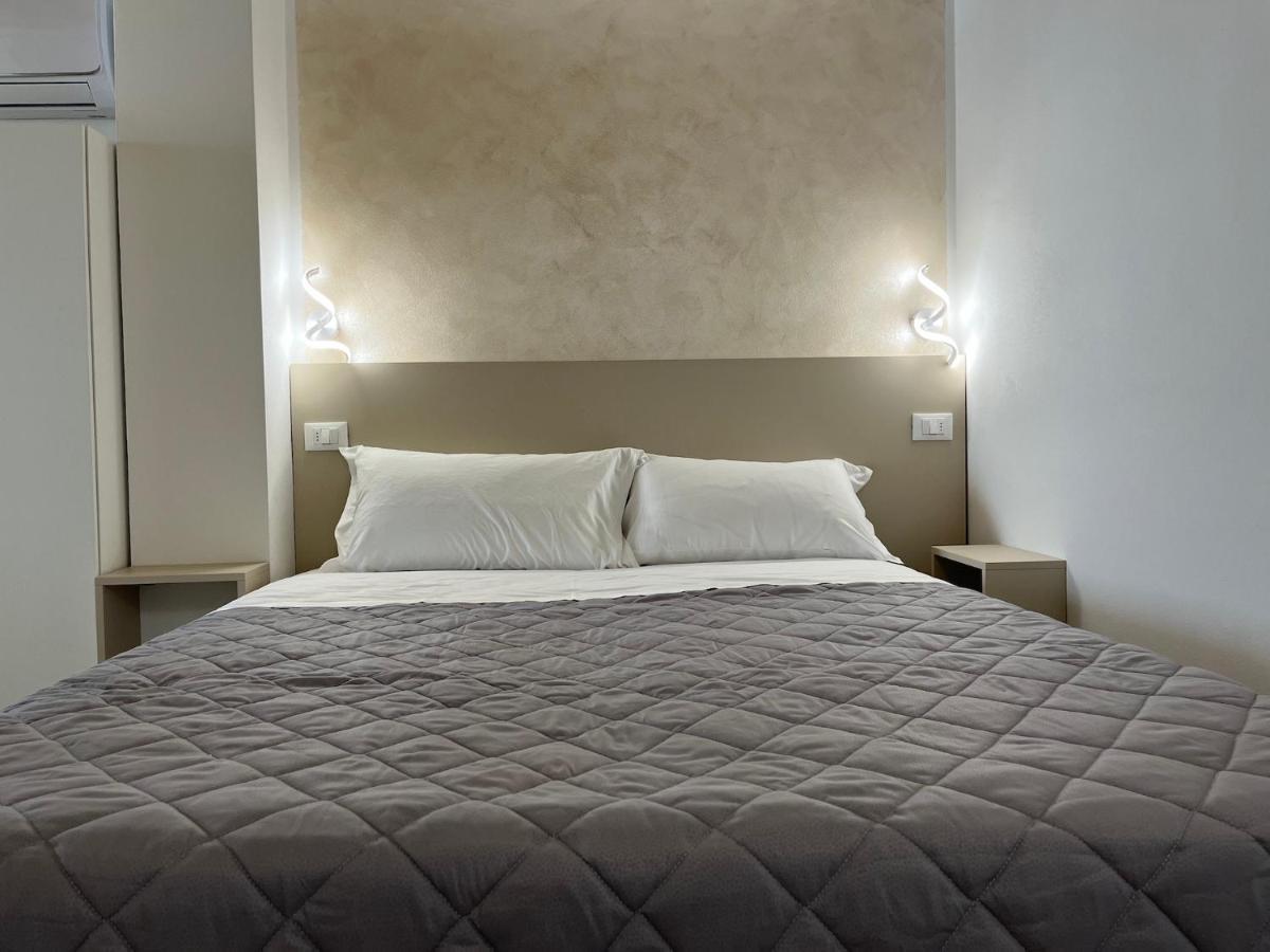 Anfite Apartments Santa Maria Desenzano del Garda Exteriör bild